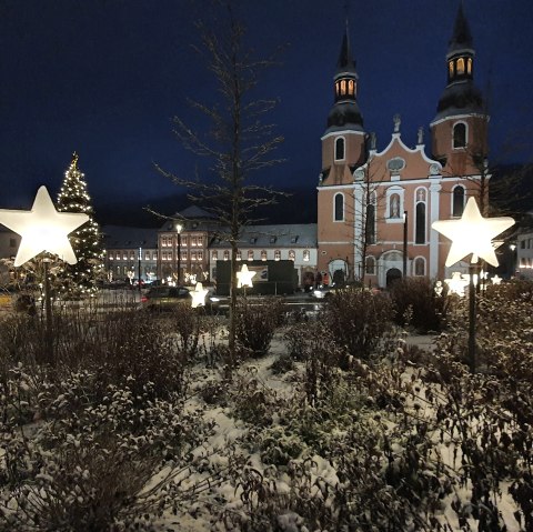 Adventsstimmung in Prüm, St. Salvator Basilika, © Tourist-Information Prümer Land