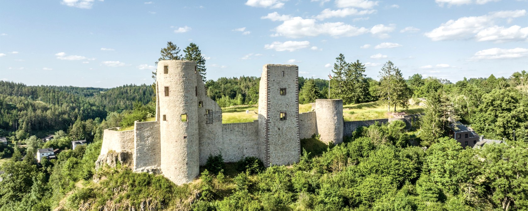 Burg Schönecken, © Eifel Tourismus GmbH, Dominik Ketz