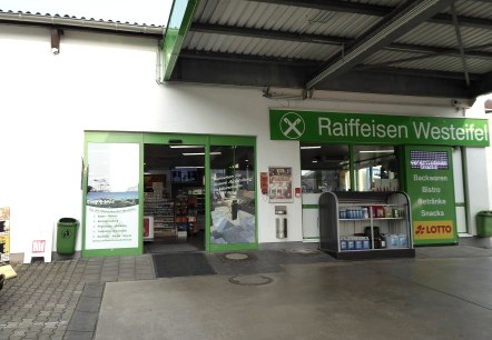 Raiffesienmarkt Tankstelle Prüm, © Tourist-Information Prümer Land