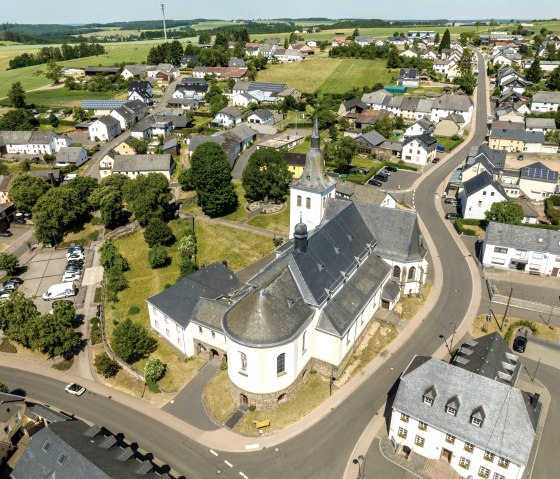 Bleialf Pfarrkirche Sankt Marien, © Tourist-Information Prümer Land/Eifel Tourismus (ET) GmbH, D. Ketz