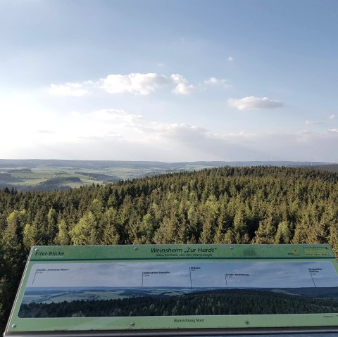 Eifel-Blick Zur Hardt/Aussichtsturm, Weinsheim, © Tourist-Information Prümer Land