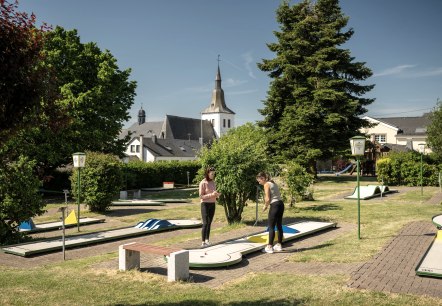 Minigolf Altes Backhaus, Bleialf, © Eifel Tourismus GmbH, Dominik Ketz