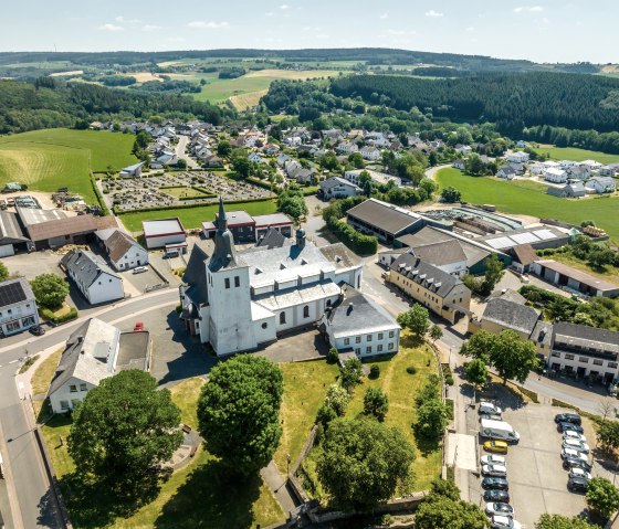 Bleialf, Pfarrkirche, © Tourist-Information Prümer Land/Eifel Tourismus (ET) GmbH