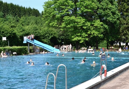 Waldfreibad Prüm neben Campingplatz, © Tourist-Information Prümer Land