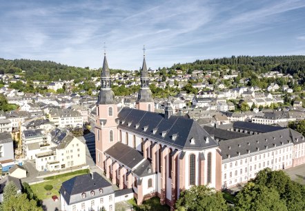 Blick auf Prüm mit St. Salvator Basilika, © Eifel Tourismus GmbH