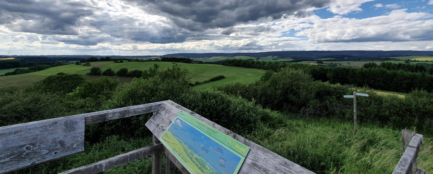 Eifel-Blick Katzenkopf, © Tourist-Information Prümer Land, Sebastian Wiesen