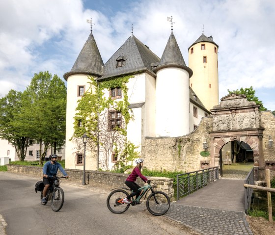 Burg Rittersdorf am Nims-Radweg, © Eifel Tourismus GmbH, Dominik Ketz